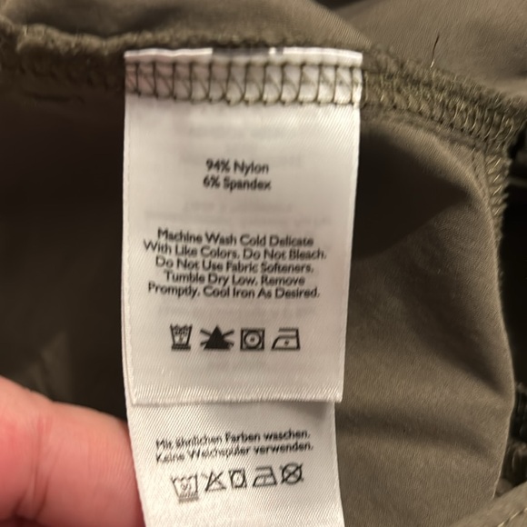 Eddie Bauer Rainer Shorts - Picture 9 of 11